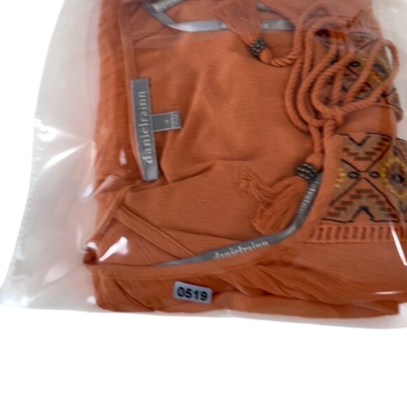 Daniel Rainn Women SZ M Orange Boho Peasant Top Embroidered Front & Tie Neck - Picture 15 of 15